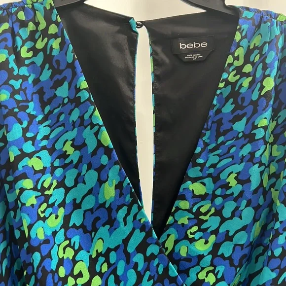 BEBE V-neck Blue and Green Romper - Picture 3 of 6